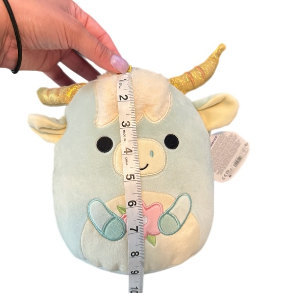 Squishmallows Armie the Highland Cow 8” Pastel Blue - Picture 4 of 5